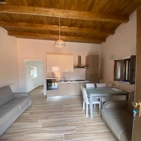 Borgo Don Armando - A B C E Apartmán